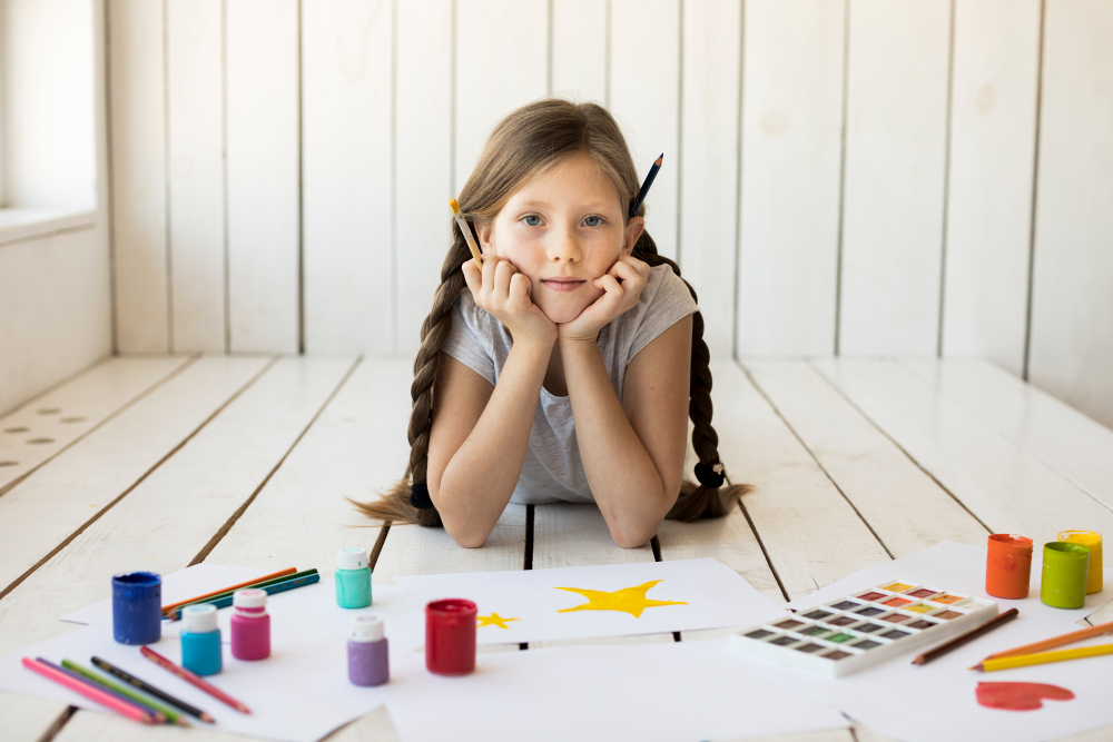 creative-child-building-project-and-thinking-ideas