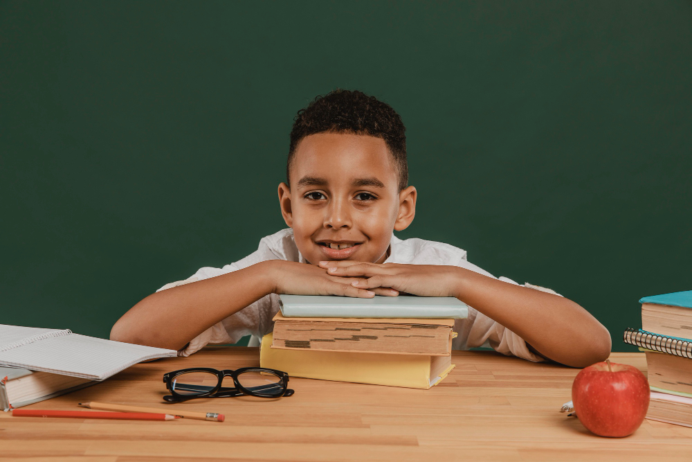 students-learning-entrepreneurial-thinking-and-problem-solving